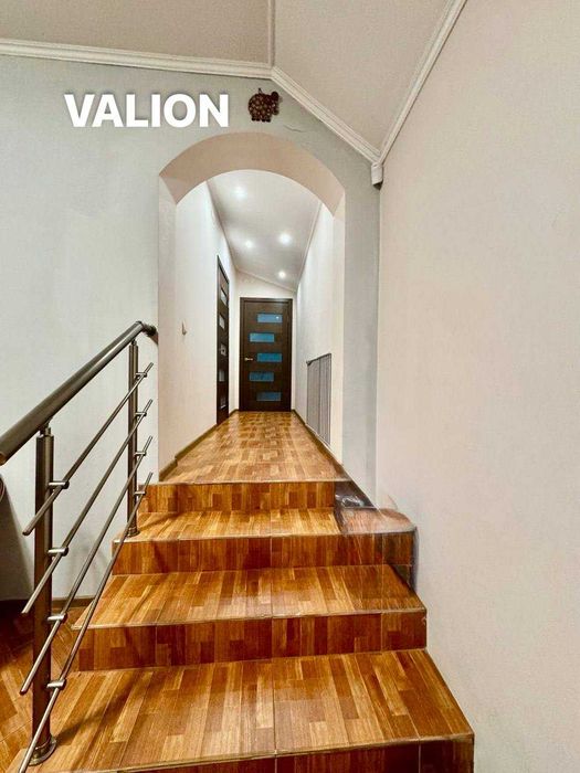 УКОМПЛЕКТОВАНА 2-х кім.Квартира з НАВІС та парко місцям- ДЕРЖ ПРОГРАМИ