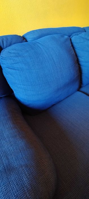 Sofá Azul Escuro de 2 Lugares