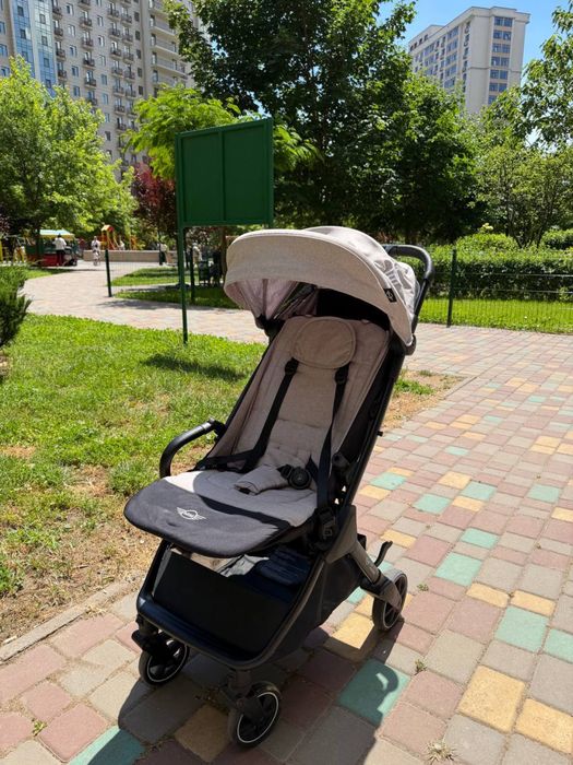 Прогулочная коляcка EasyWalker buggy snap  Mini в отличном состоянии
