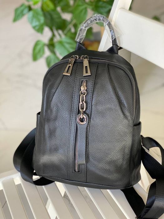 Шкіряний рюкзак чорний