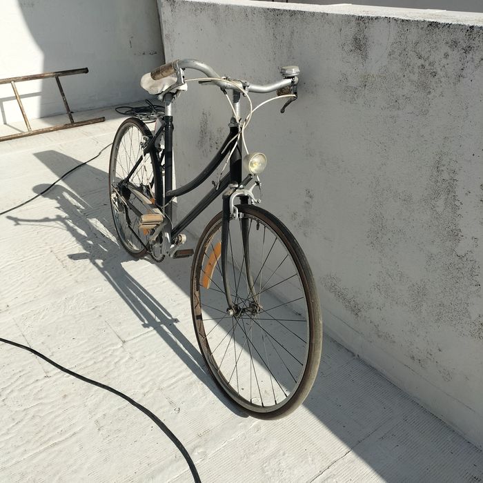 Bicicleta antiga513772358269020161