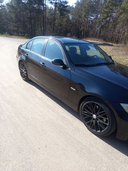 BMW E90 320i 2.0 benzyna