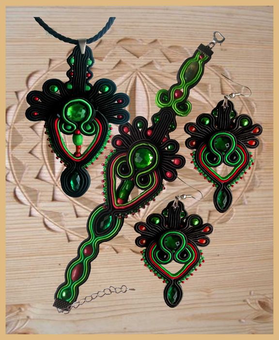 Folkowy komplet sutaszowy