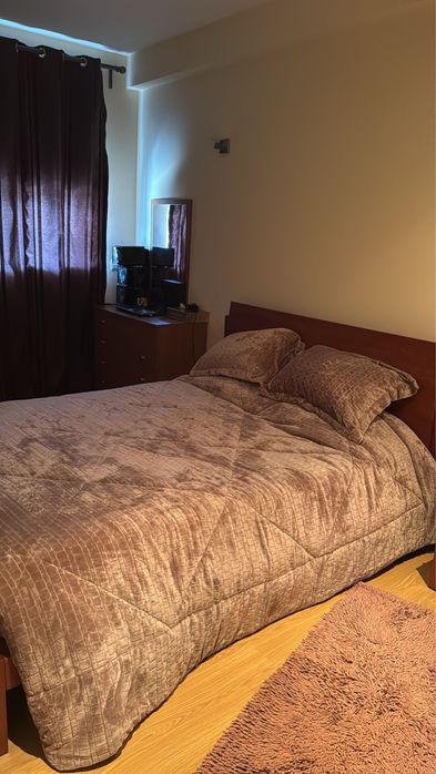 Cama de casal madeira cerejeira