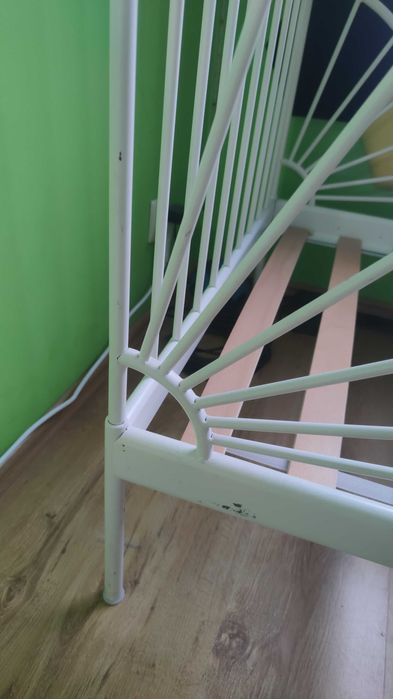 Łóżko Ikea Minnen, regulacja długości, rama metalowa i drewniane dno