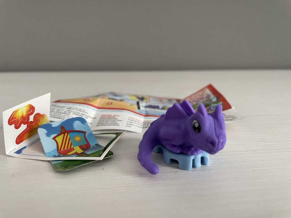 Фігурка Дракончик з Kinder Joy серія “Natoons”
