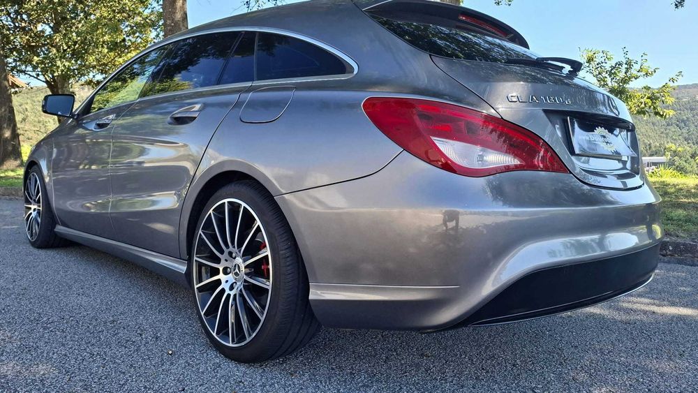 Mercedes-Benz CLA 180d Automática Shooting Brake Urban