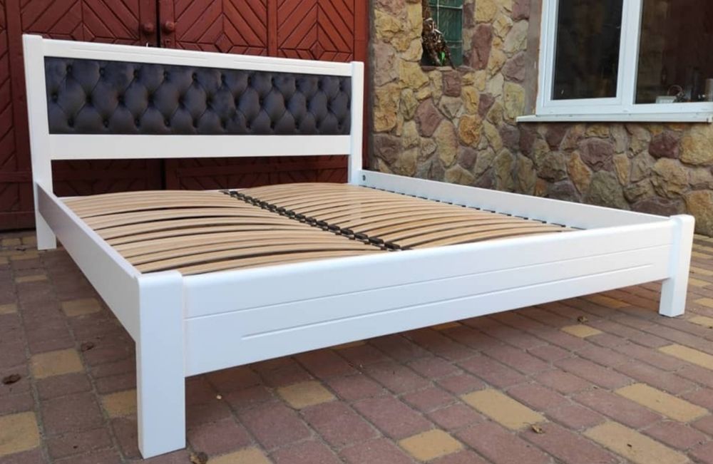 Ліжко з натурального дерева бук