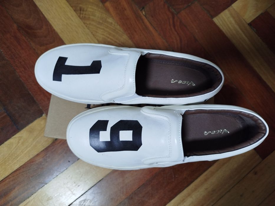 Продам Жіночі мокасини