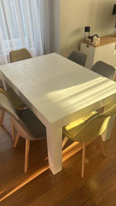 Stół fornirowany rozkładany