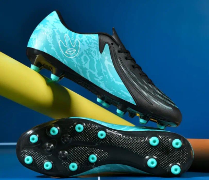 Бутси, сороконіжки/Бутсы, сороконожки