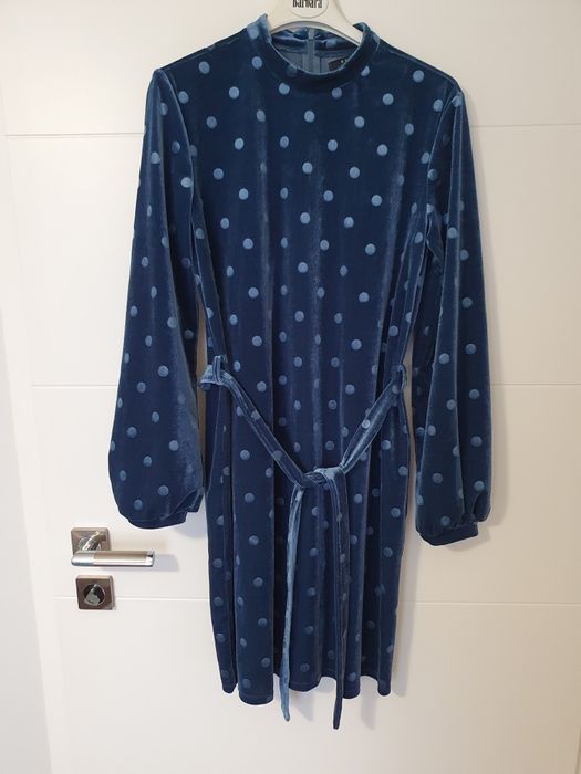 Nowa sukienka Mohito welurowa XS święta