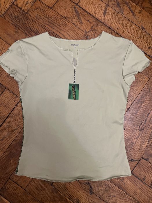 Віддам речі на дівчинку віку 15-20 років