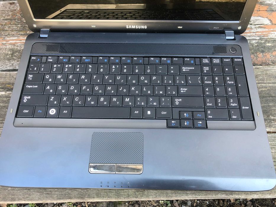 Корпус, клавиатура, дисплей ноутбук Samsung R523
