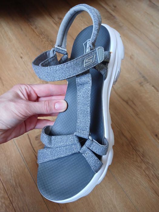 Босоножки Skechers р41