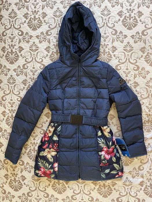 Продам новый пуховик для девочки. Био-пух.