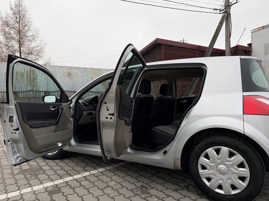 Продам Рено меган 2