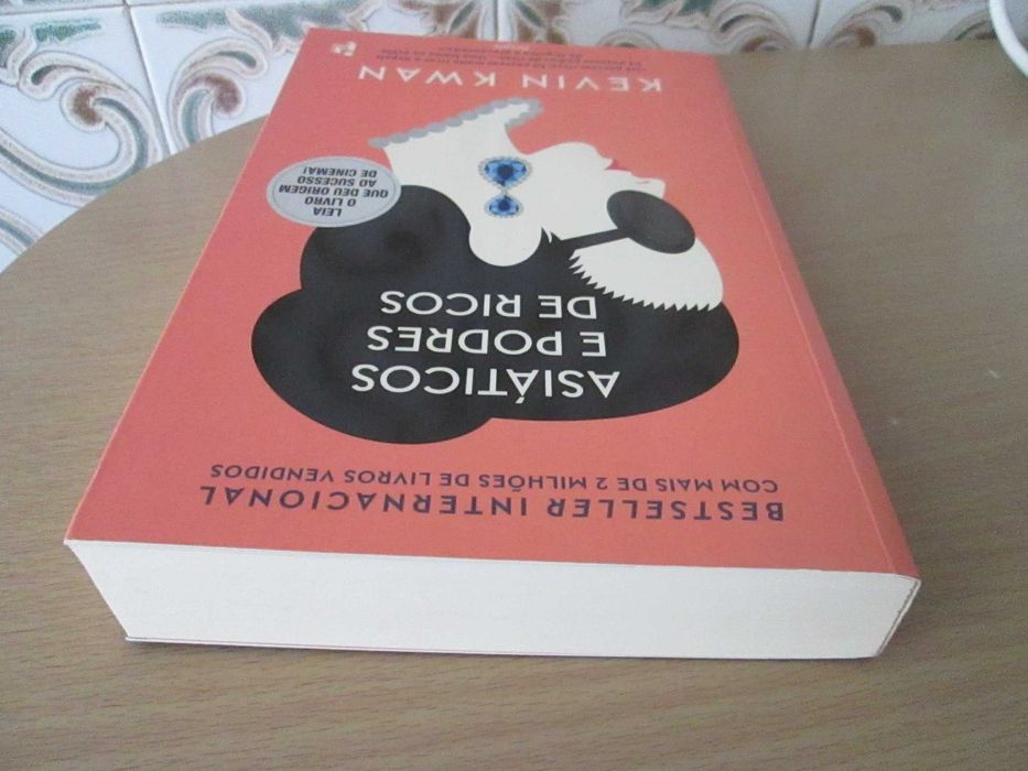 Asiáticos e Podres de Ricos de Kevin Kwan