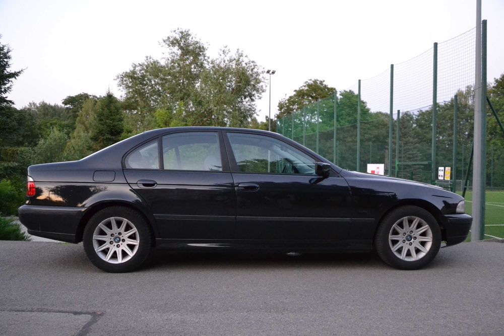 BMW E39 520D Sedan
