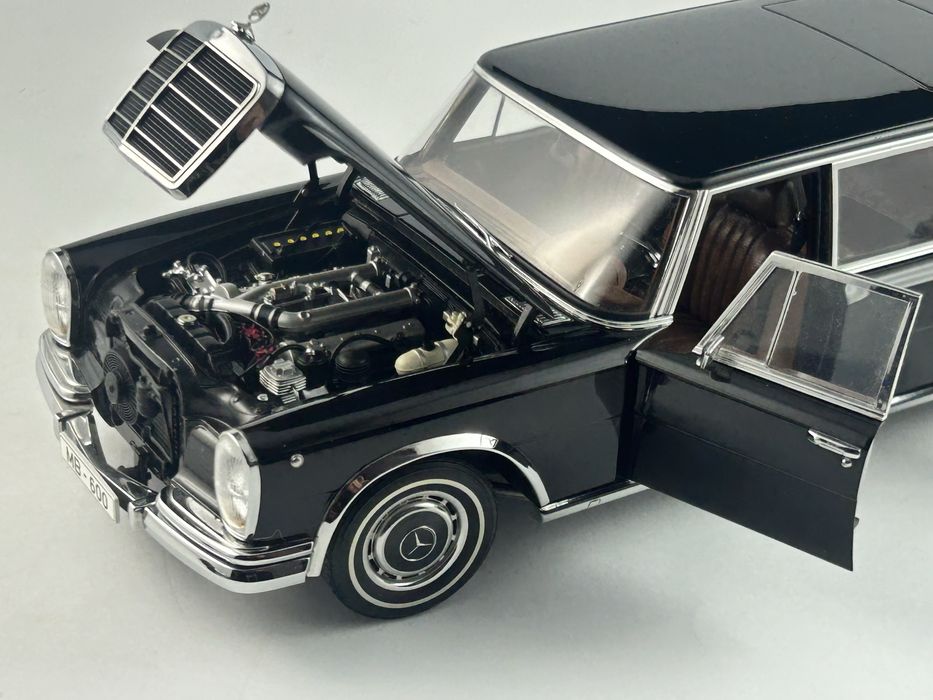 AUTOart Mercedes 600 W100 Pullmann 1/18 czytaj opis