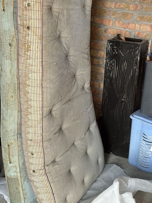 Матрац пружинний  віддам