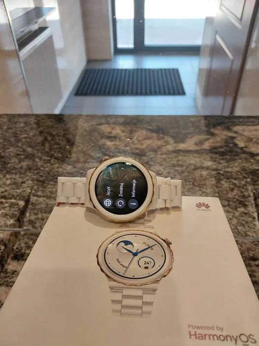 (401/26) Smartwatch Huawei 3 Pro