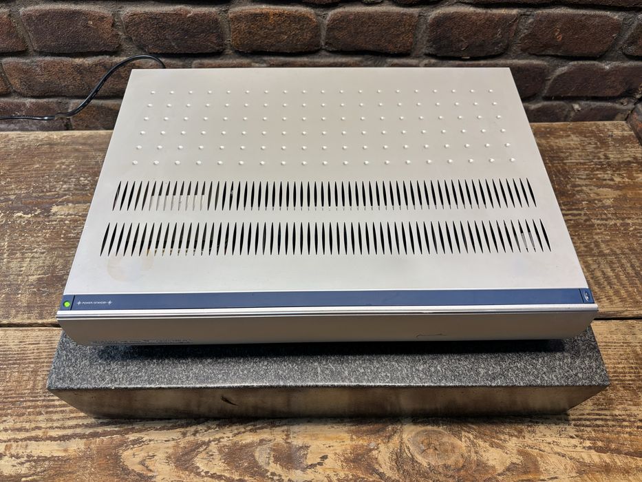 Amplituner Marantz SR 1000