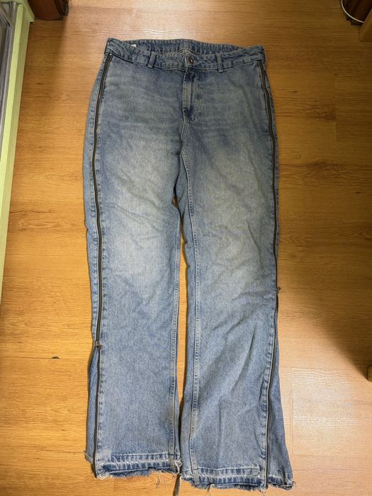 Zara blue flared jeans zip