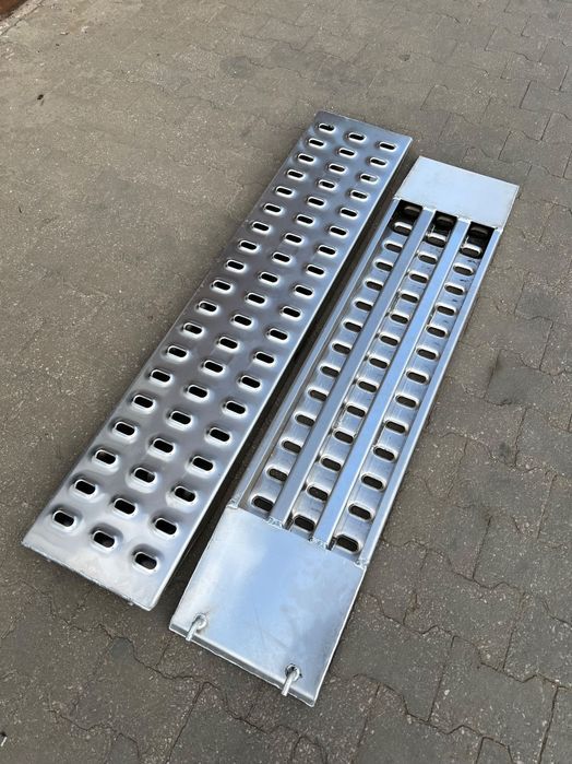 Najazdy / podjazdy / trapy wjazdowe aluminiowe Lohr 2,5 m (315mm x 2500mm) PRODUCENT (2m / 2,5m / 3m) (do przyczep, autolawet, lawet, pomoc drogowa)