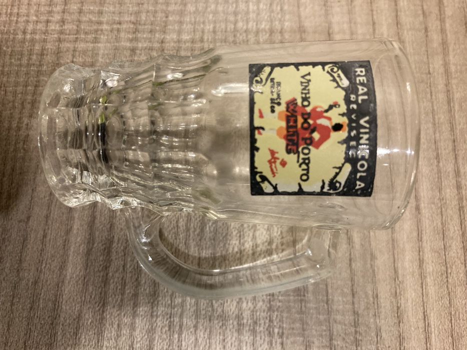 Copos de Licor, Novos