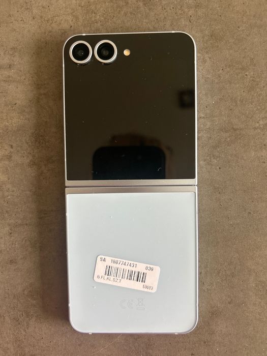 Samsung galaxy  Z Flip6