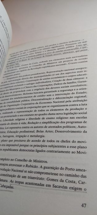Salazar, A Vida e a Obra - J. Ploncard d'Assae (1989)
