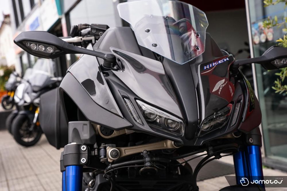 Yamaha Niken MXT 850