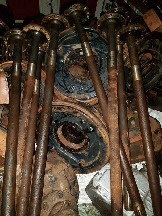 Піввісь заднього моста ГАЗ 66