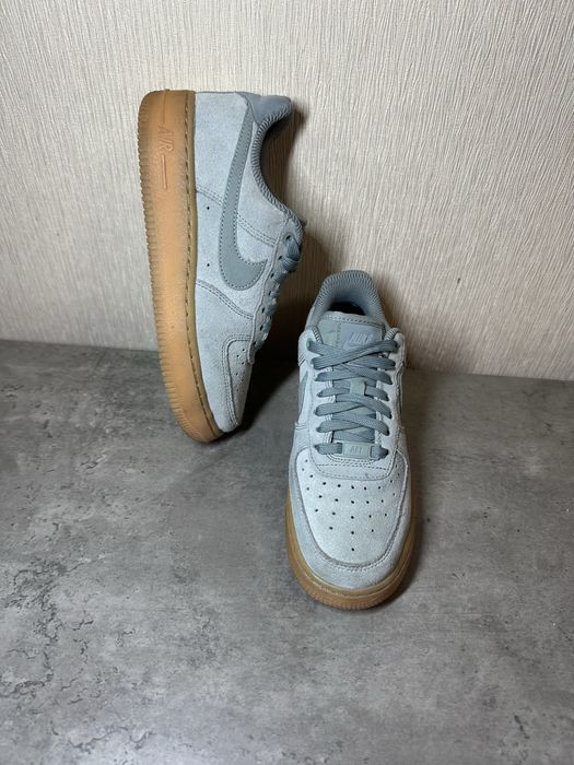 Оригінал! Кросівки NIKE AIR FORCE 1 07, розмір  36(23,5)
