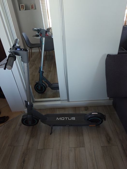 Hulajnoga elektryczna Motus Scooty 10