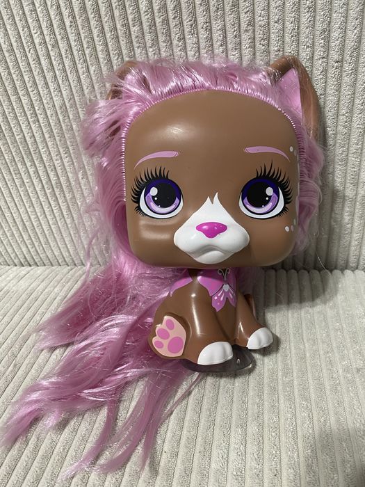zabawka to Mega Vip Pets Nyla