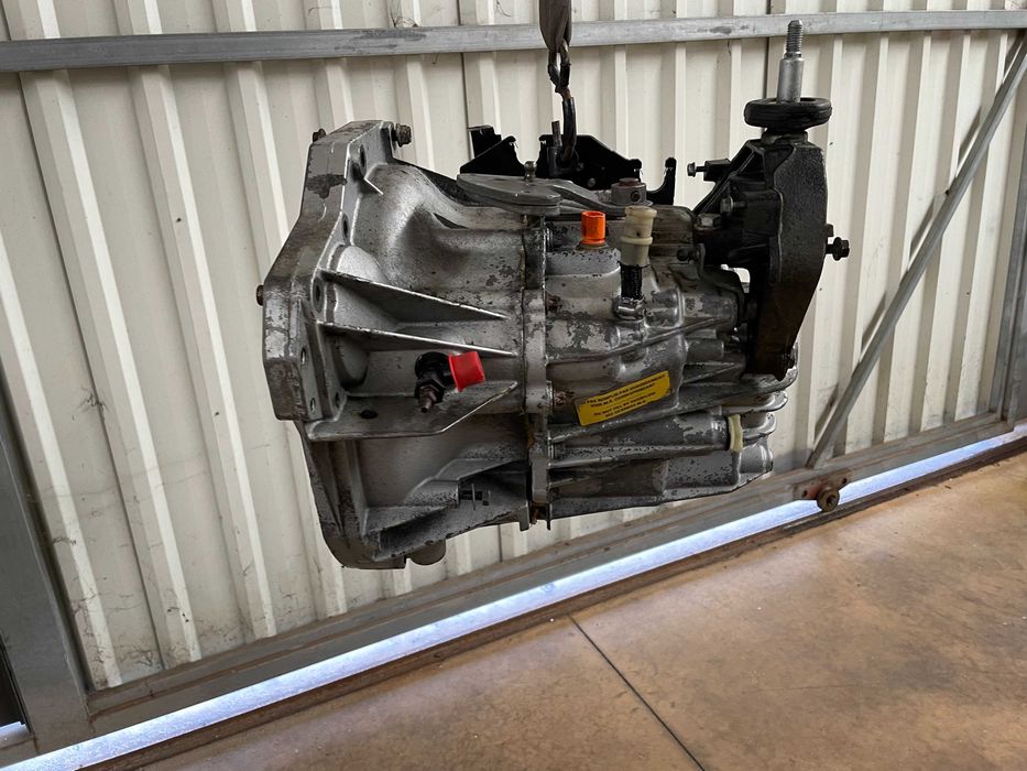 Caixa de Velocidades Renault Master/Opel Vivaro 2.5Dci Ref: Pk5008