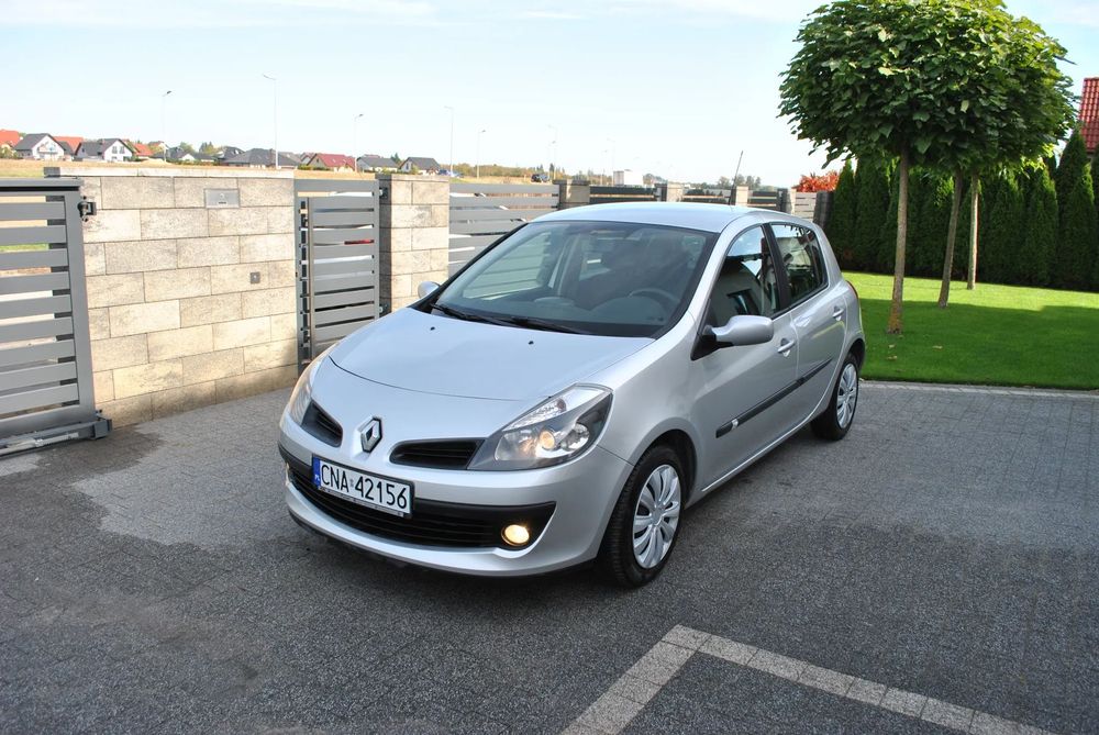 Renault Clio 1.2i Klima 4 drzwi zadbany 141tys km Bezwypadkowy