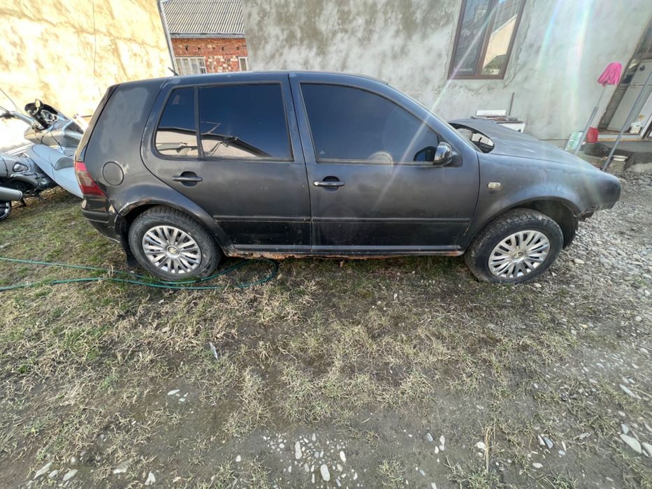 Volkswagen Golf IV після дтп
