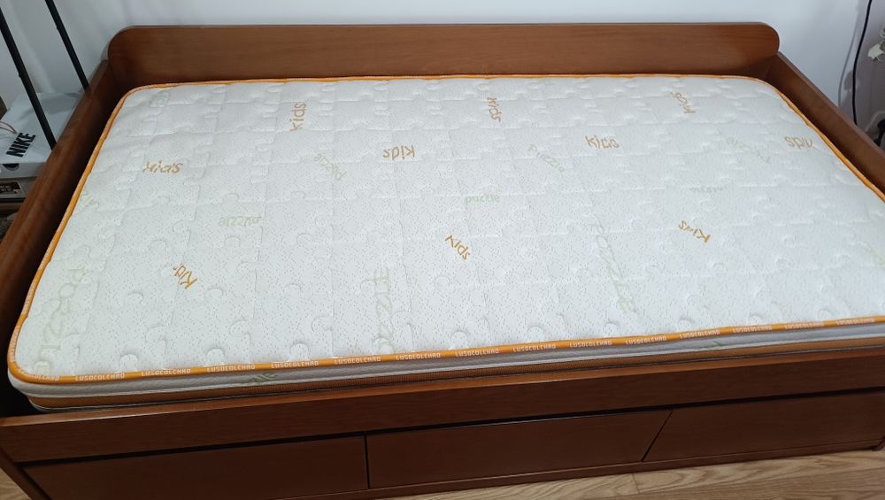 Cama com 3 Gavetões Colchão e Estrado