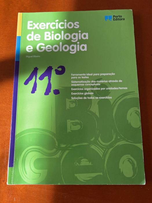 Livros de Biologia e Geologia 11 ano - exame