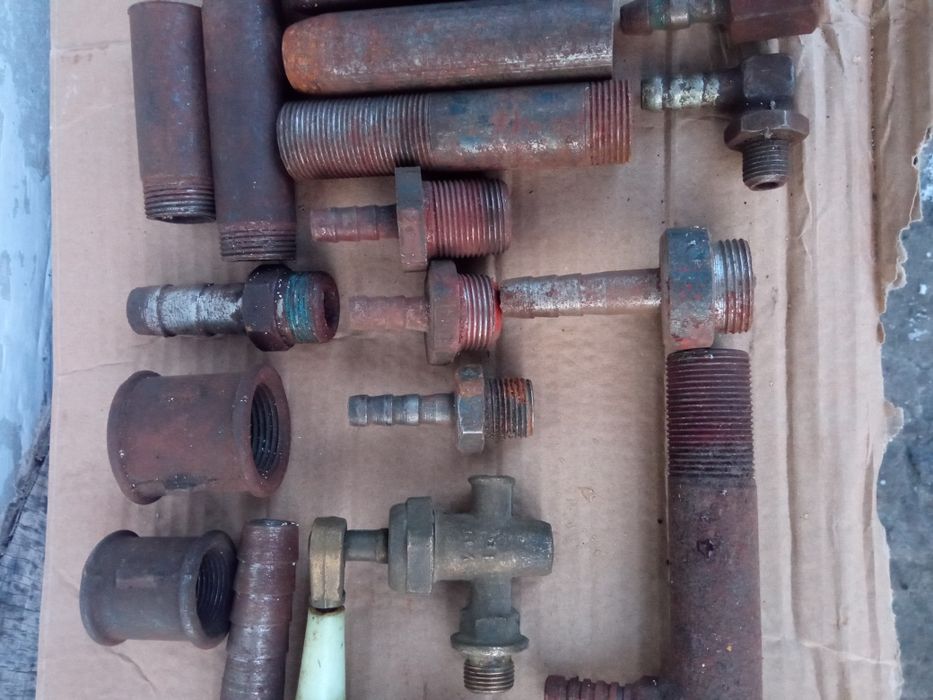 Продам  муфта, резьбы, згоны,переходники,краны.
