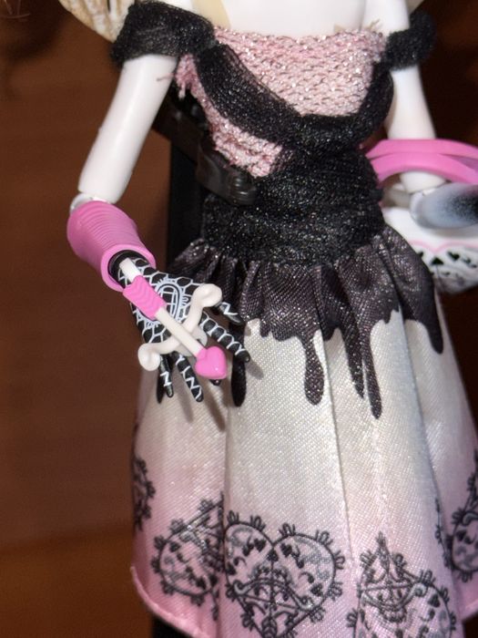 кьюпід монстер хай