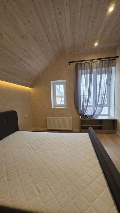 Затишний сучасний будинок