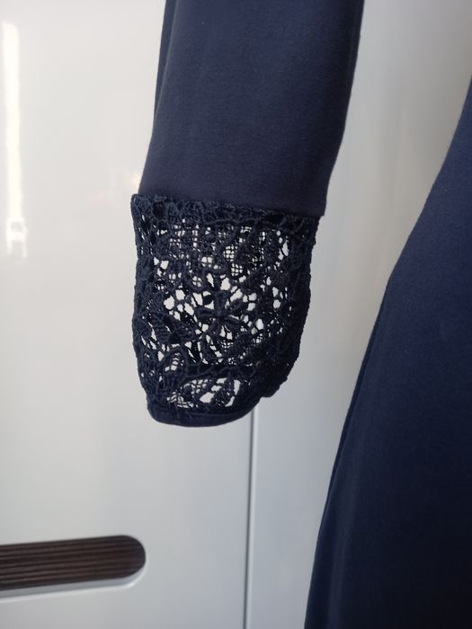 Przepiękna sukienka XS/S granat koronka rozciągliwa Orsay