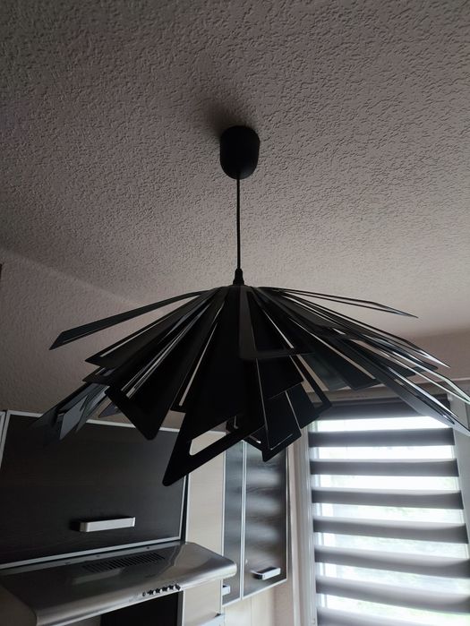 Żyrandol wiszący Lampa wisząca czarna regulowana metalowa loft