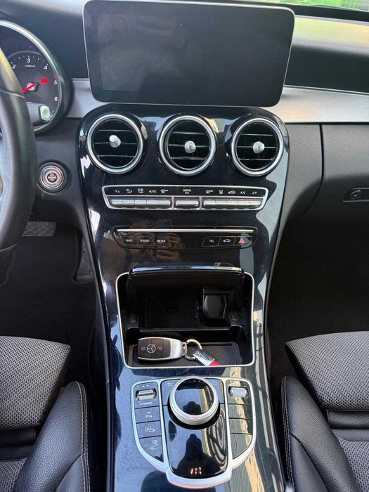 Mercedes Classe C300 Diesel/elétrica automatica 2021
