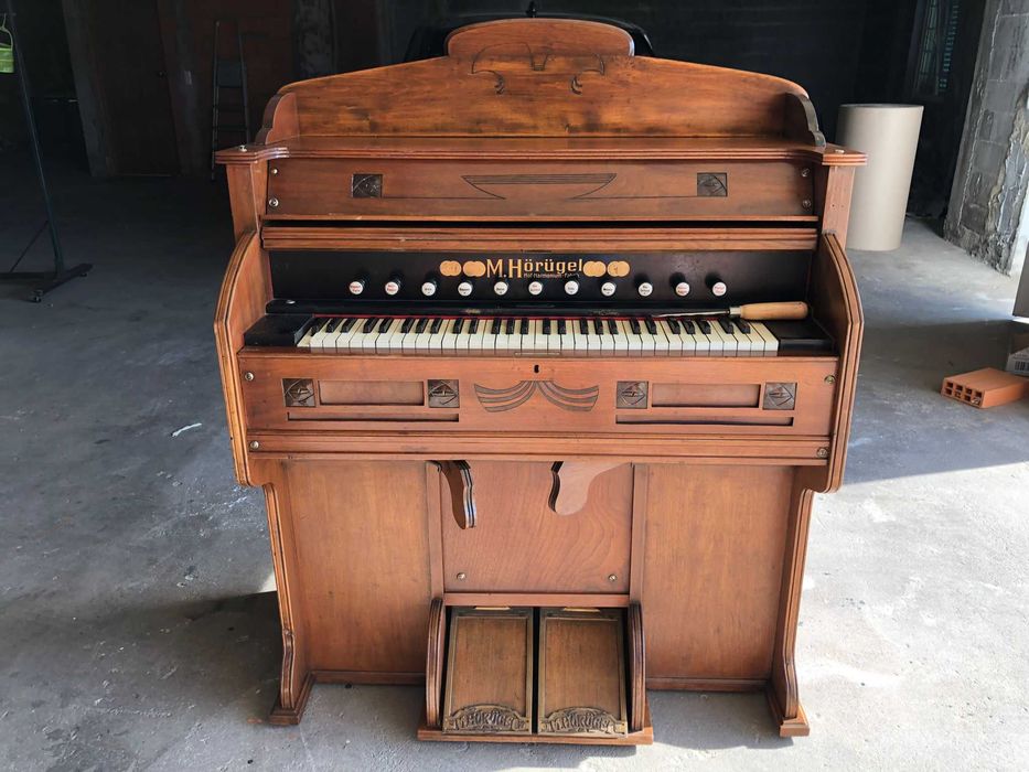 Órgão antigo de igreja alemao em madeira