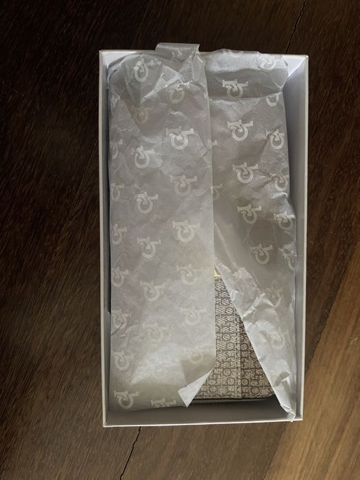 Vendo porta-moedas NOVO, com caixa e papel, Rocco Barrocco